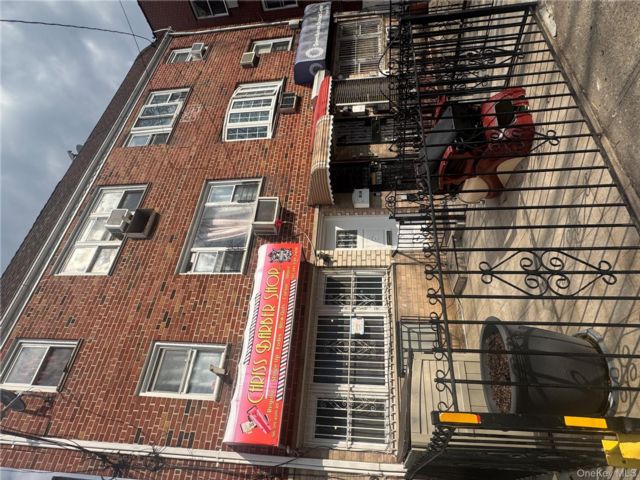 Studio,  0.00 BTH &nbsp;Commercial style home in Corona