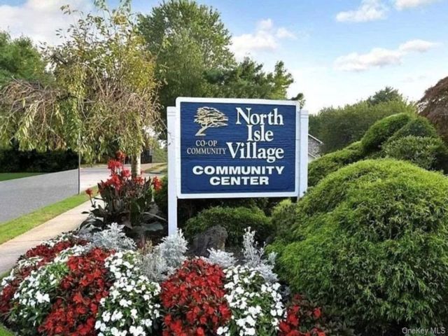 [Coram Real Estate, listing number 7271141]