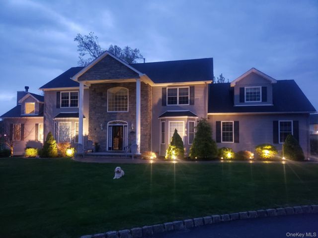  5 BR,  5.00 BTH &nbsp;Colonial style home in Cornwall