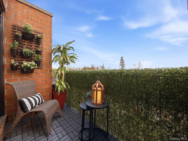 [Kew Gardens Real Estate, listing number 7271250]