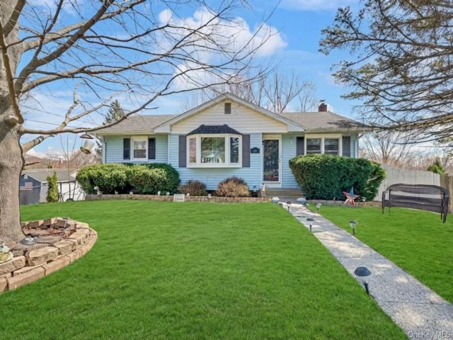  3 BR,  2.00 BTH &nbsp;Ranch style home in Middletown