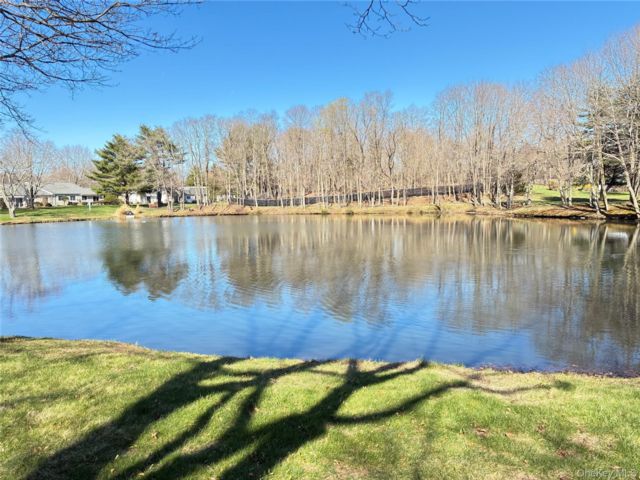  2 BR,  2.00 BTH &nbsp;Other style home in Saint James