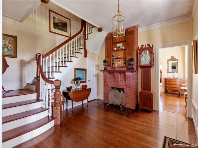 [PHOTO]