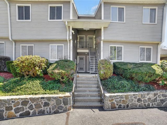  1 BR,  1.00 BTH &nbsp;Garden style home in Yorktown Heights