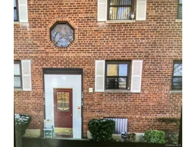 [Howard Beach Real Estate, listing number 7271495]