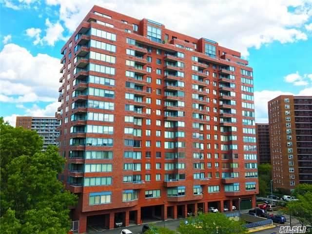  1 BR,  1.00 BTH &nbsp;Other style home in Rego Park