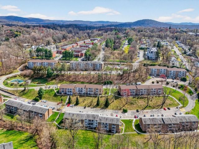  1 BR,  1.00 BTH &nbsp;Garden style home in Peekskill