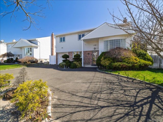  4 BR,  3.00 BTH &nbsp;Splanch style home in Baldwin