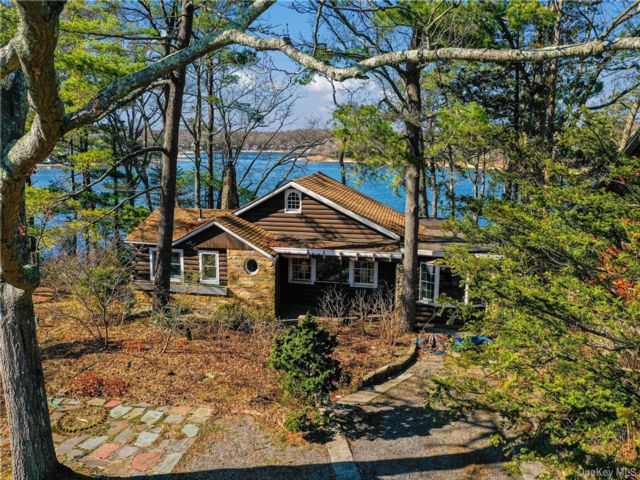 [Ridge Real Estate, listing number 7272414]
