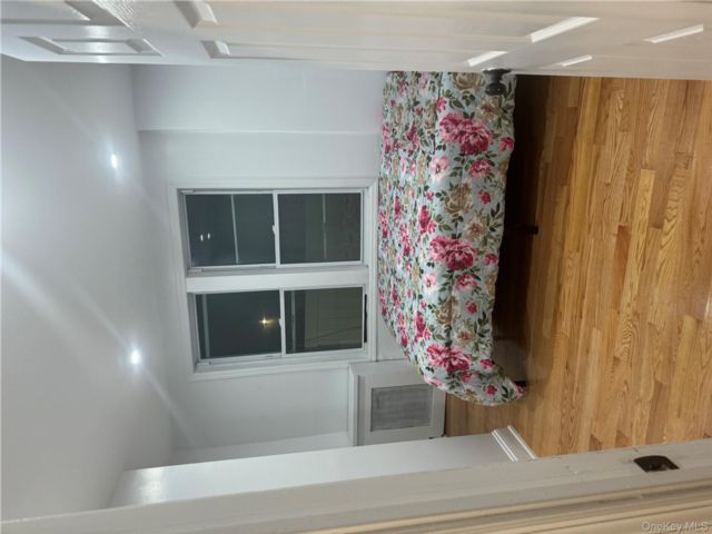  3 BR,  2.00 BTH &nbsp;Mid-century mod style home in Yonkers