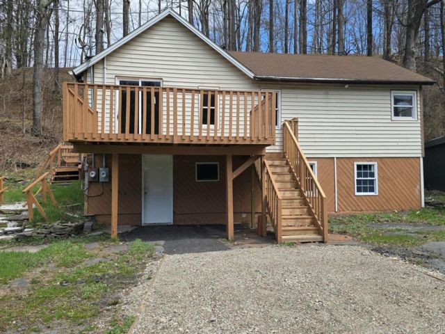  3 BR,  2.00 BTH &nbsp;Other style home in North Branch