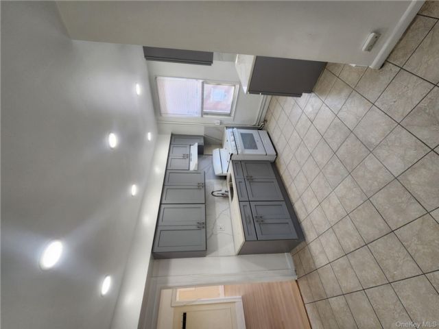 [Glendale Real Estate, listing number 7273059]