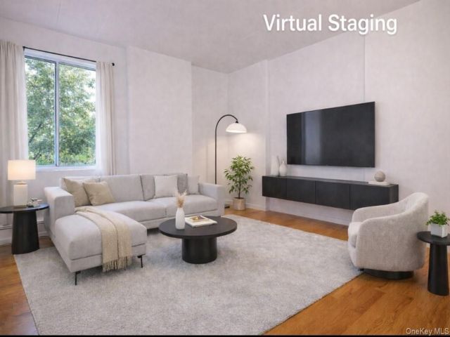  1 BR,  1.00 BTH &nbsp;Other style home in Flushing