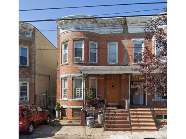 Studio,  2.00 BTH &nbsp;House style home in Ozone Park