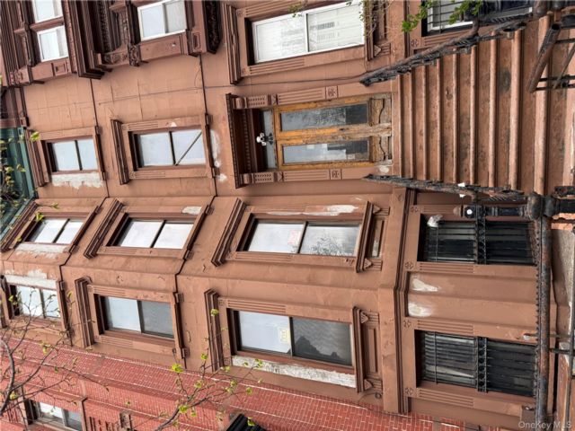 Studio,  0.00 BTH &nbsp;House style home in Bushwick