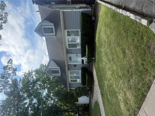  2 BR,  1.00 BTH &nbsp;Cape cod style home in Farmingdale