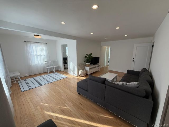 [Flushing Real Estate, listing number 7273859]