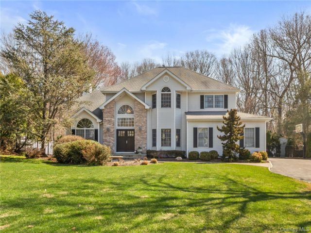 [East Setauket Real Estate, listing number 7273889]