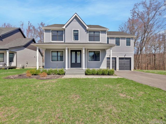  4 BR,  3.00 BTH &nbsp;Colonial style home in Rock Tavern