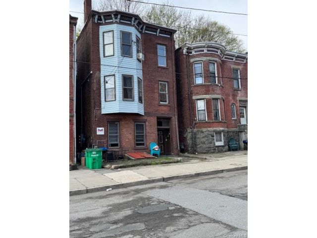 [PHOTO]