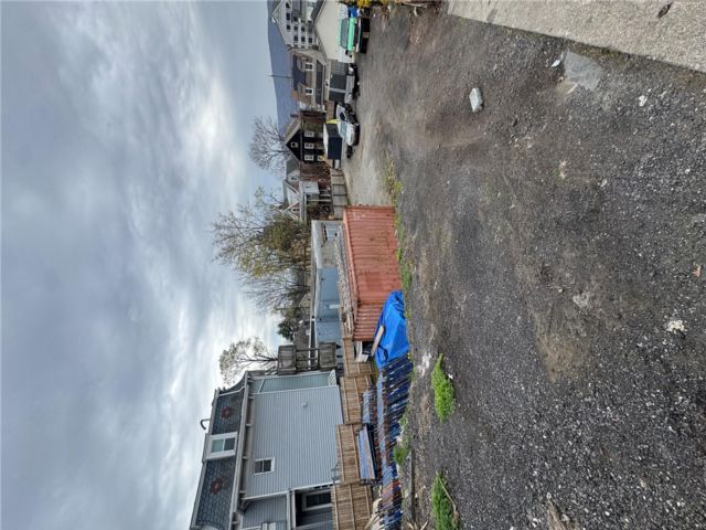 Lot <b>Size:</b>  &nbsp;House style home in Peekskill