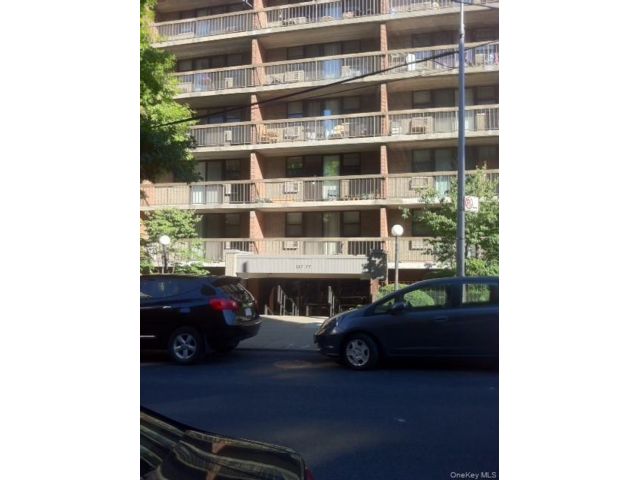 Studio,  1.00 BTH &nbsp;Other style home in Flushing