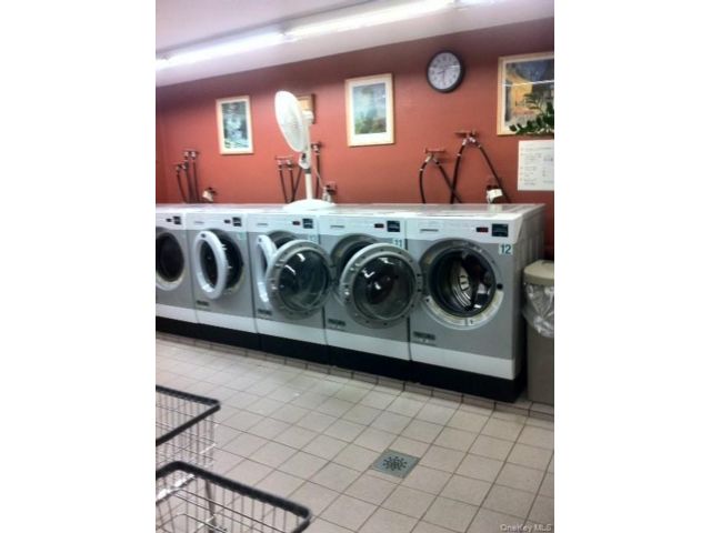 [PHOTO]