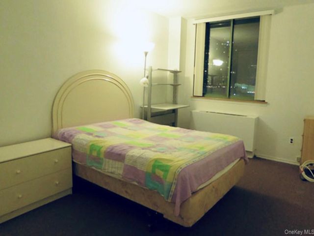 [PHOTO]