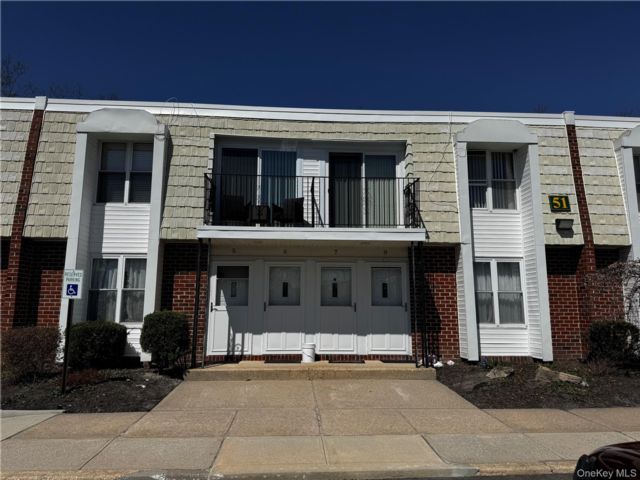  1 BR,  1.00 BTH &nbsp;Garden style home in Rocky Point