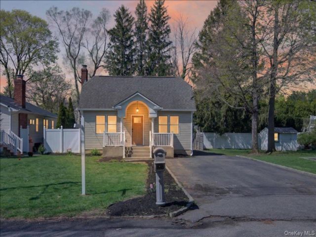 [East Northport Real Estate, listing number 7274904]