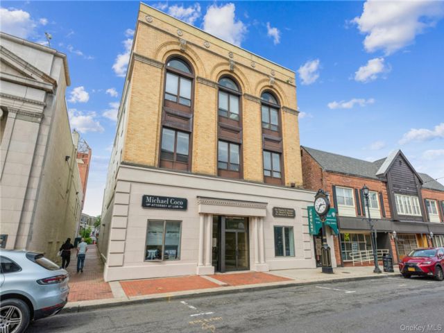 Studio,  0.00 BTH &nbsp;House style home in Glen Cove