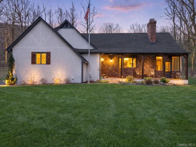 [Cornwall Real Estate, listing number 7274979]