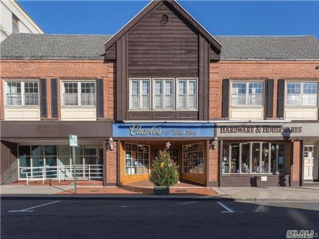 Studio,  0.00 BTH &nbsp;House style home in Glen Cove