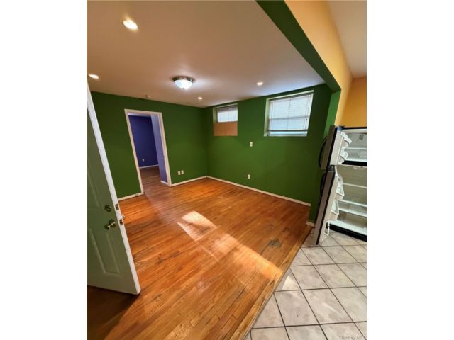 [Maspeth Real Estate, listing number 7275163]