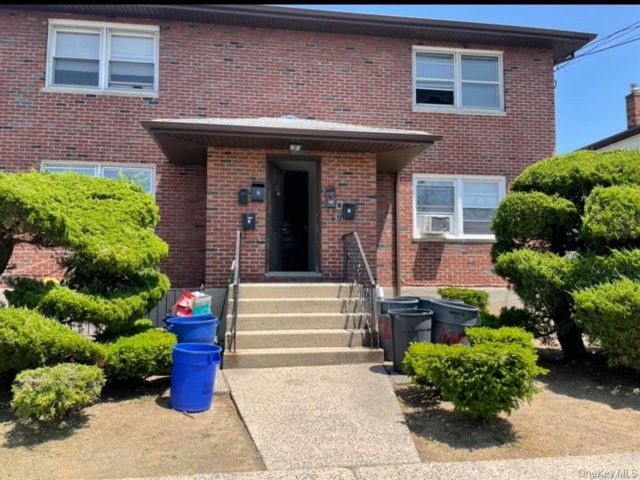  1 BR,  1.00 BTH &nbsp;Other style home in Valley Stream