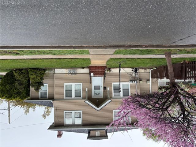  3 BR,  1.00 BTH &nbsp;Other style home in Lynbrook