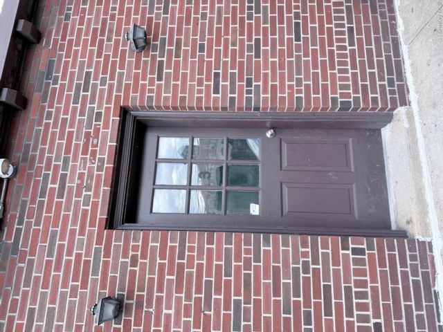  1 BR,  1.00 BTH &nbsp;Other style home in Manhasset