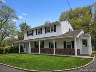 [East Setauket Real Estate, listing number 7275656]
