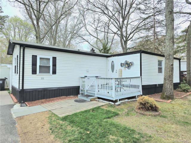  2 BR,  1.00 BTH &nbsp;Other style home in Riverhead