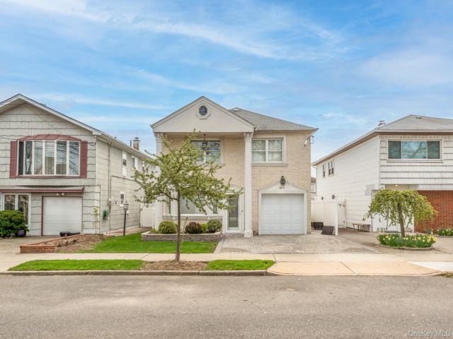 [Howard Beach Real Estate, listing number 7275696]