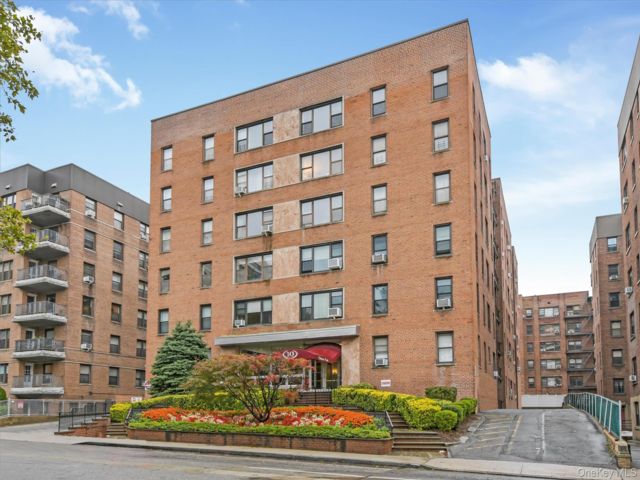 [White Plains Real Estate, listing number 7275748]
