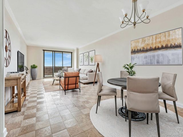  2 BR,  1.00 BTH &nbsp;Other style home in Forest Hills