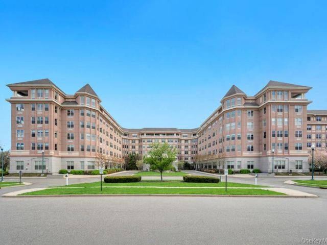 [Port Washington Real Estate, listing number 7275986]