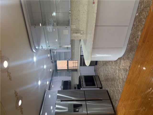  2 BR,  1.00 BTH &nbsp;Other style home in Forest Hills