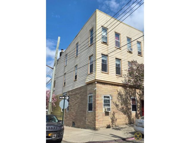 Studio,  0.00 BTH &nbsp;House style home in Maspeth