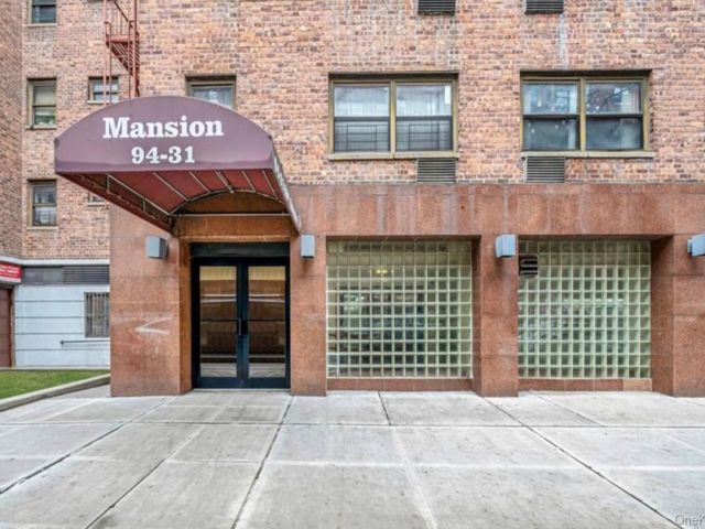 Studio,  1.00 BTH &nbsp;Garden style home in Elmhurst