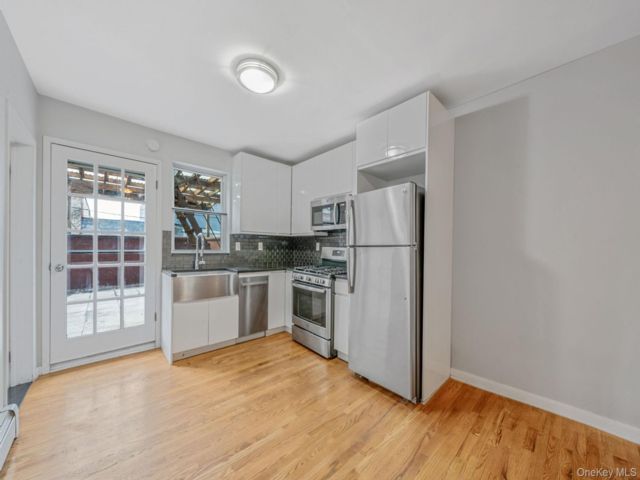  1 BR,  1.00 BTH &nbsp;House style home in Windsor Terrace