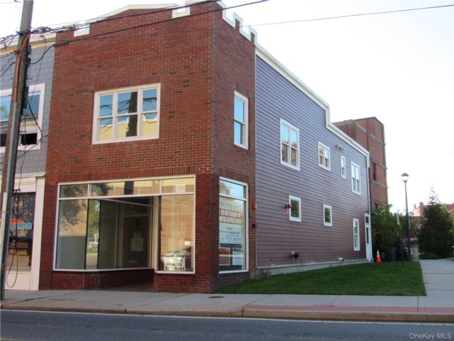 Studio,  0.00 BTH &nbsp;House style home in Riverhead