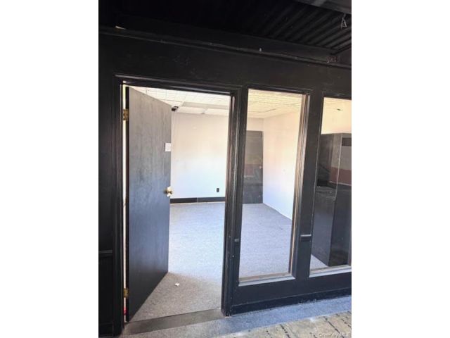 [PHOTO]