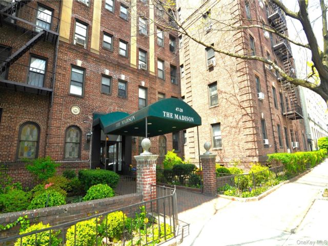  1 BR,  1.00 BTH &nbsp;Other style home in Sunnyside